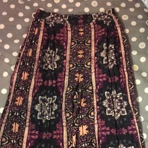 Kendall and Kylie cut-off flowy pants